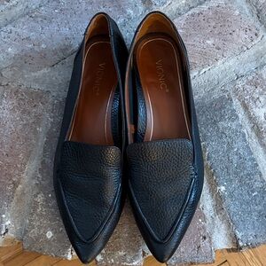 Vionic Women's Classic Black Leather Loafers 9